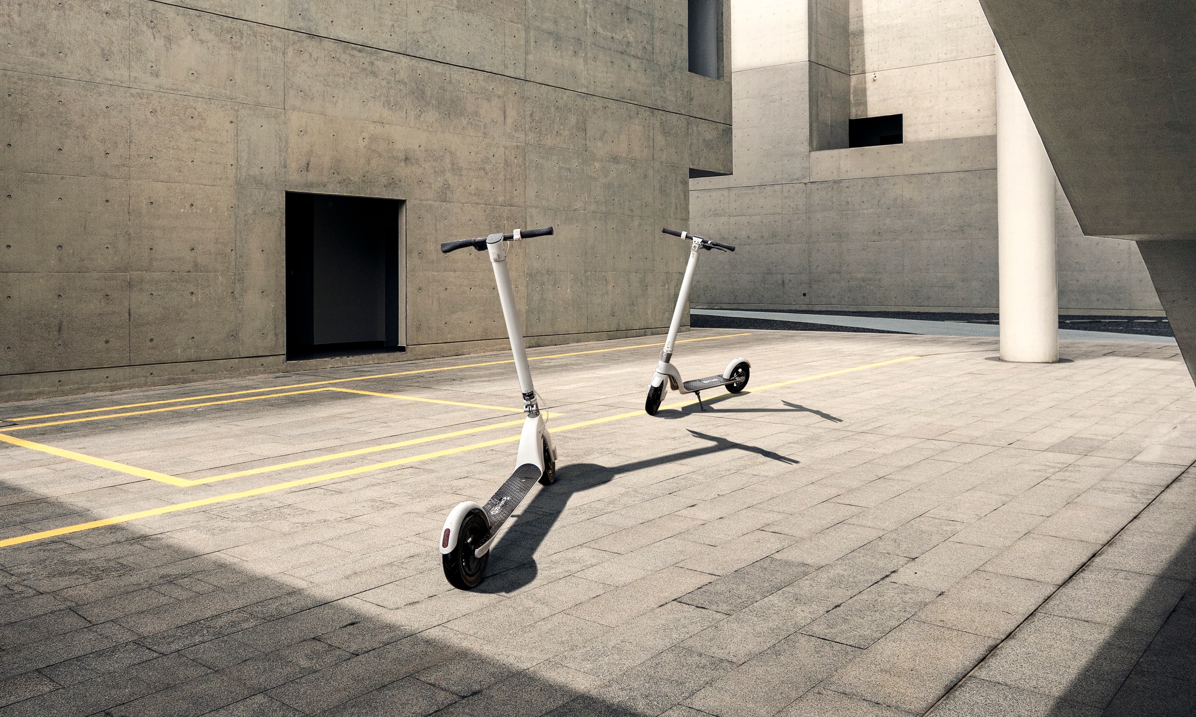 Metro scooter modern design showcase
